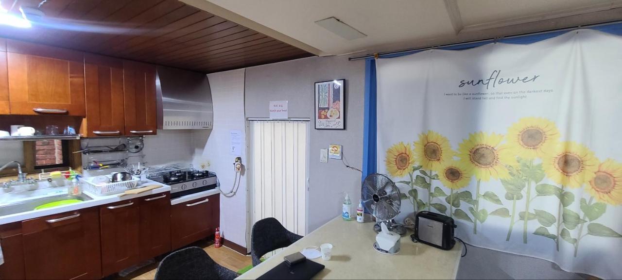 Appletree Guesthouse Seoul Exterior photo